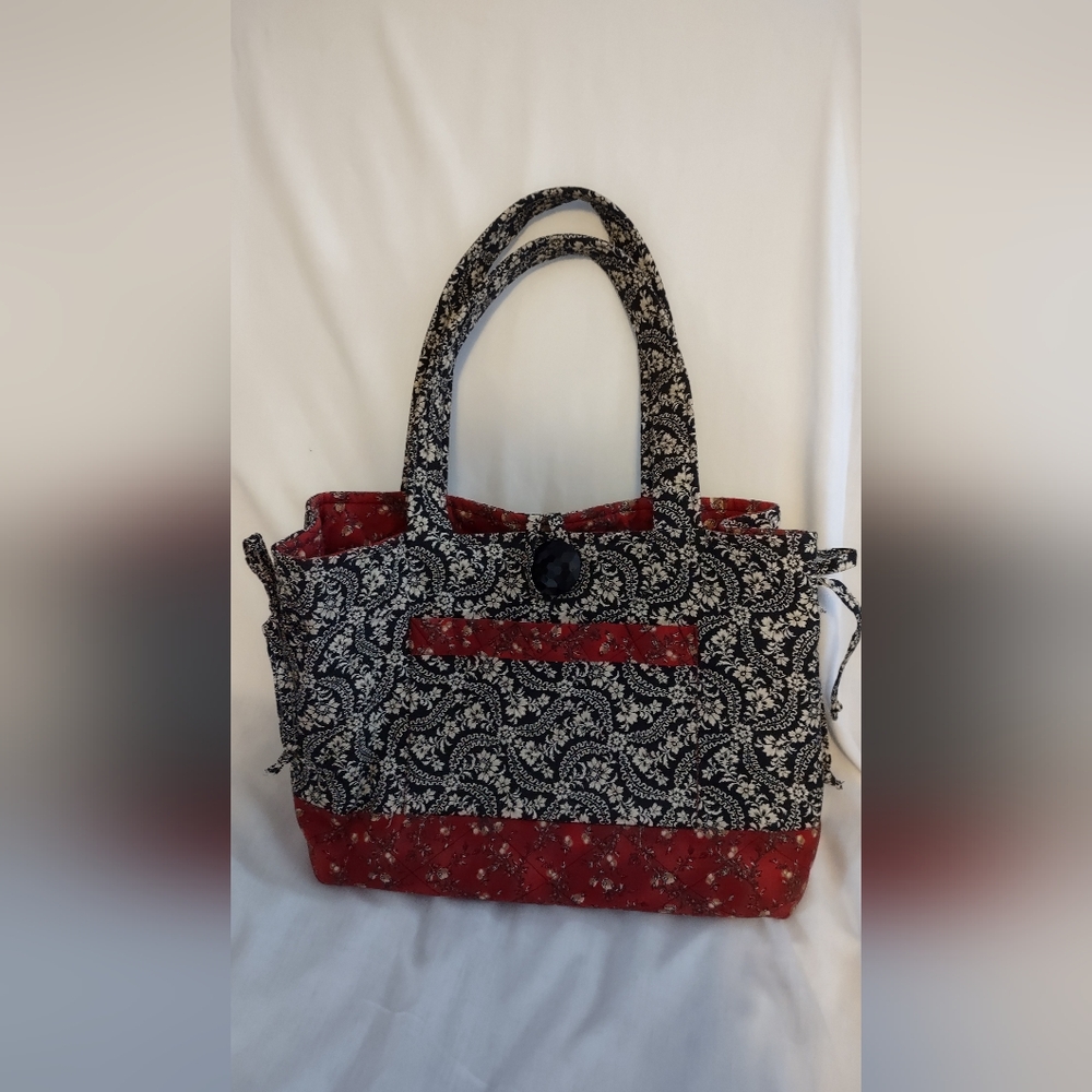 Handmade quoted purse- black button